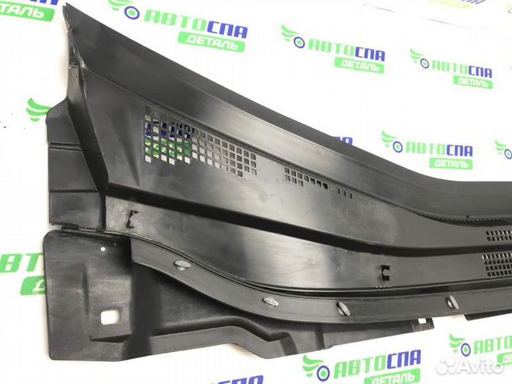 Жабо дворников правое Mazda 3Bp хетчбек 5D бензин