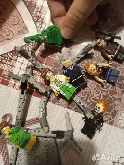 Lego марвел минифигурки