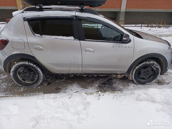 Renault Sandero Stepway 1.6 МТ, 2018, 75 364 км