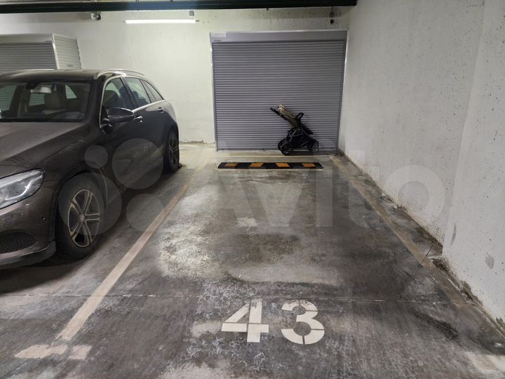 Машиноместо, 14 м²