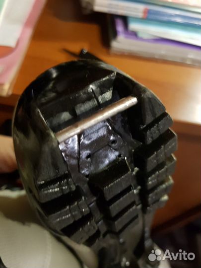 Ботинки для беговых лыж