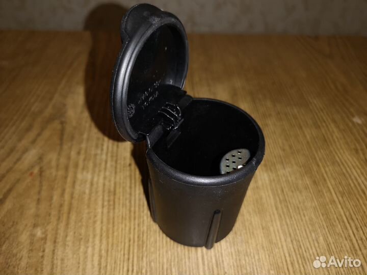 Toyota пепельница