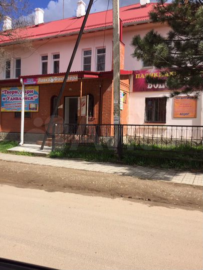 Торговая площадь, 65 м²