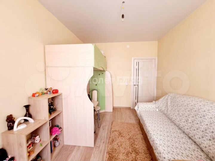 2-к. квартира, 57 м², 1/5 эт.