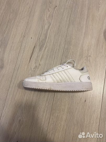 Кроссовки adidas neo