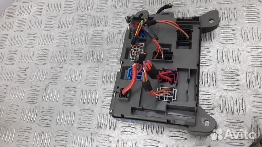 Блок предохранителей BMW X5 E70 (7NI12M101)