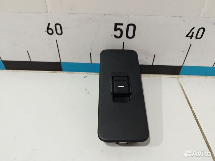 Кнопка стеклоподъемника Discovery III 2004-2009