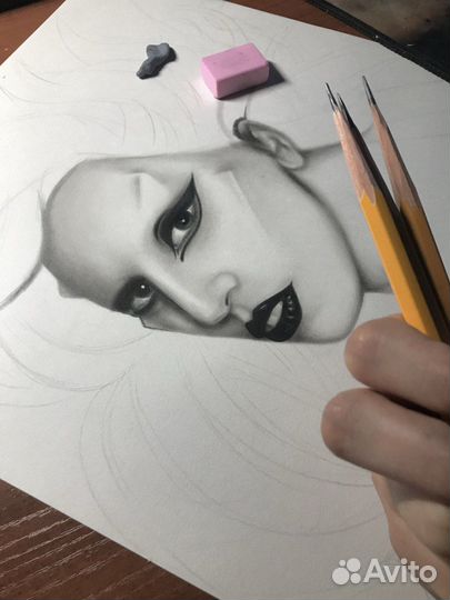 Портрет по фото карандашом на заказ