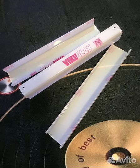 Полочки для винила на стену