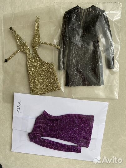 2 платья для куклы 1/6