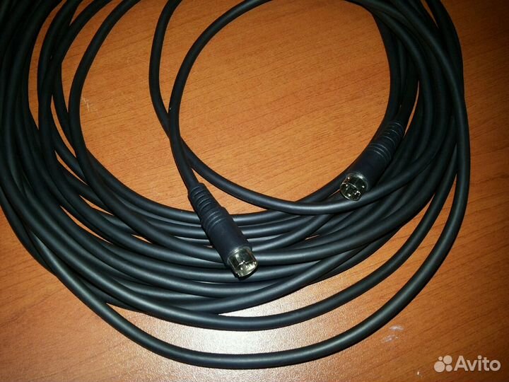 S-video кабель