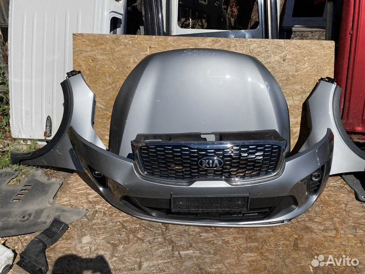 Передняя часть автомобиля Киа Соренто Прайм 3