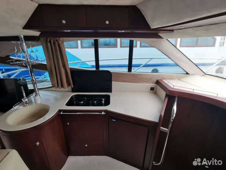 Аренда вип яхты Galeon 390 fly