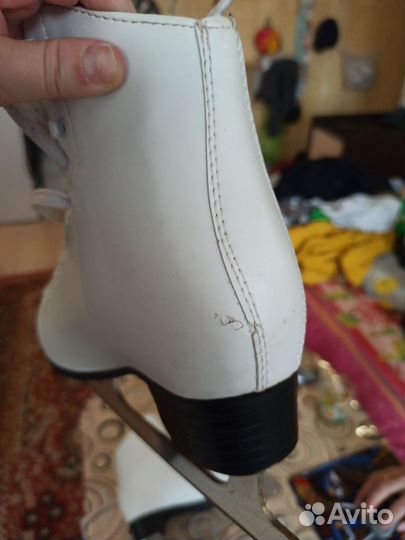 Коньки фигурные 37 размер