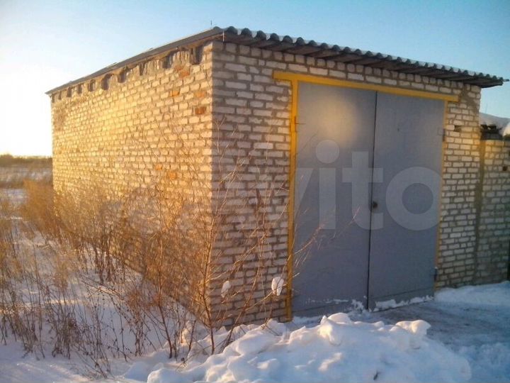 Гараж, > 30 м²