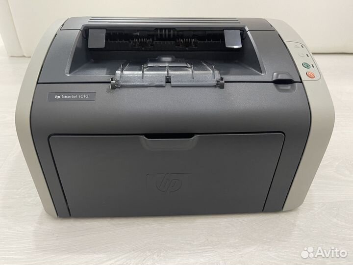 Продам принтер Hp LaserJet 1010 в рабочем сост