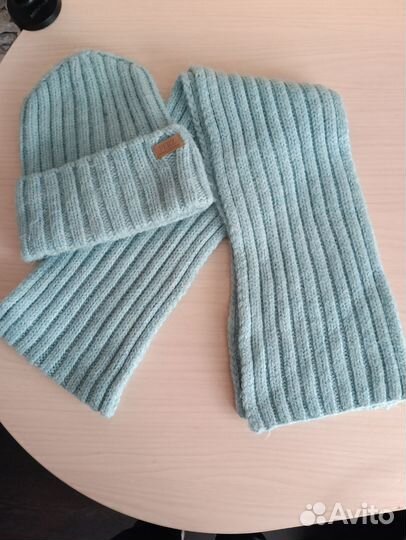 Комплект шапка и шарф женские