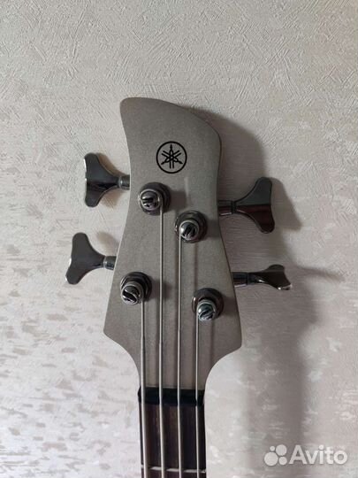 Бас-гитара Yamaha trbx304 silver + bag&music pro