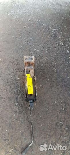 Домкрат винтовой бу