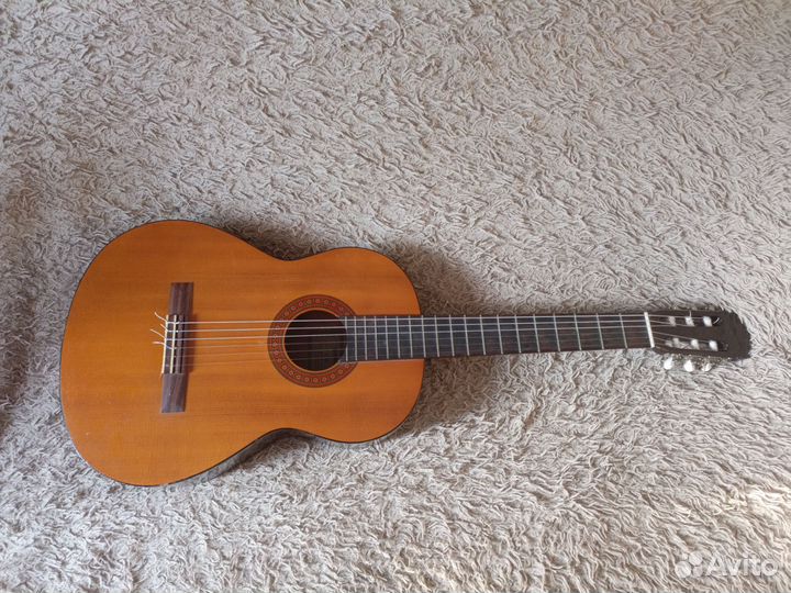 Yamaha c40 классическая гитара