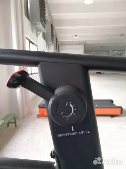 Беговая дорожка UG-M 003