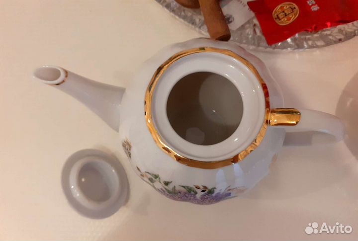 Чайник сирень