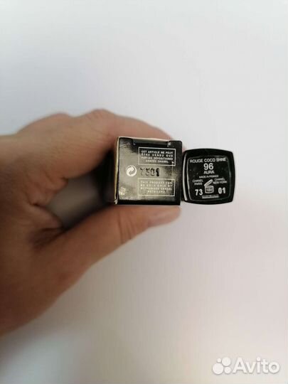 Помада Chanel rouge coco shine,96