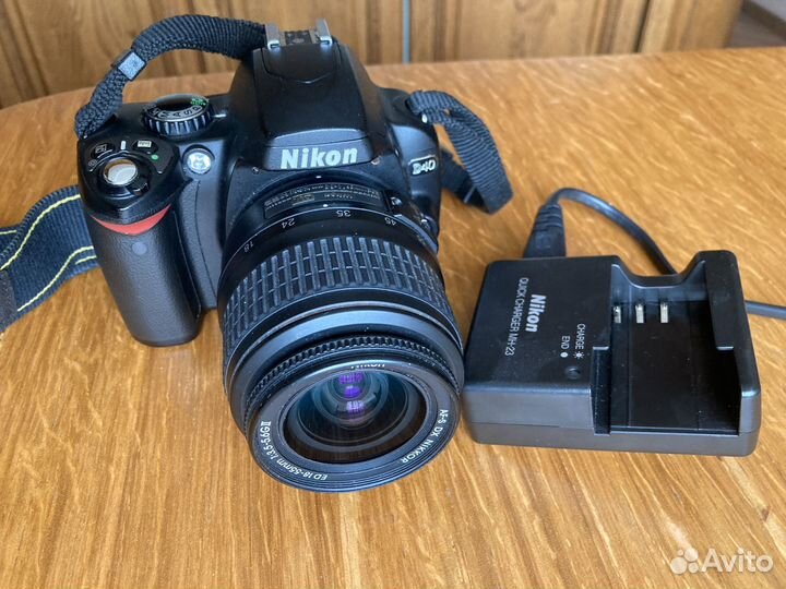 Nikon D40 Зеркальный фотоаппарат
