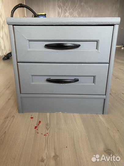 Тумба прикроватная