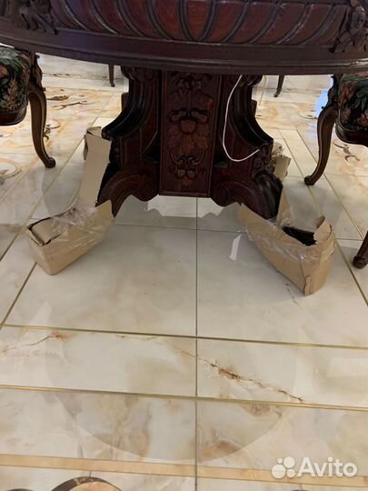 Редкий Старинный обеденный стол