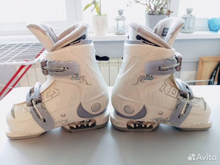 Горные лыжи и ботинки детские