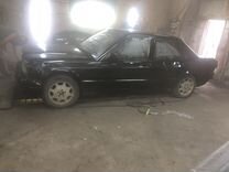 Mercedes-Benz 190 (W201) 2.0 MT, 1983, битый, 250 000� км, с пробегом, цена 90 000 руб.