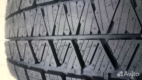 Bridgestone Blizzak DM-V3 235/65 R18 106S