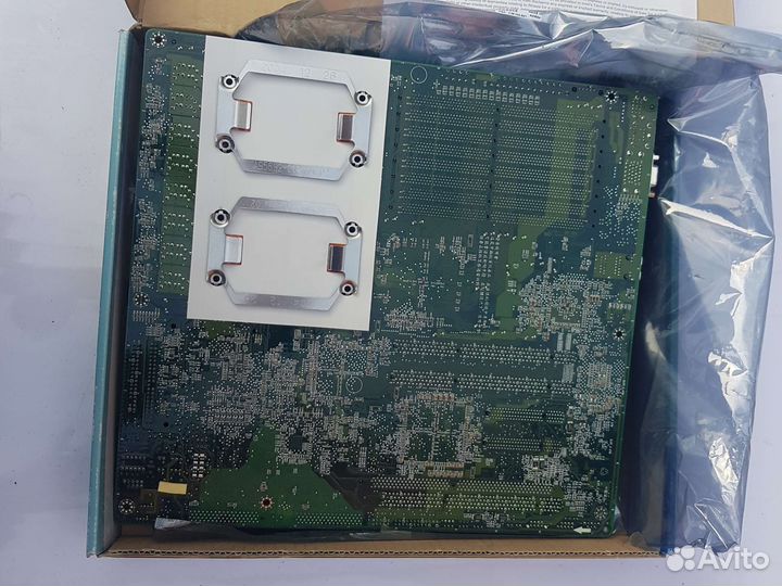 Серверная материнская плата board SE 7520 AE 2