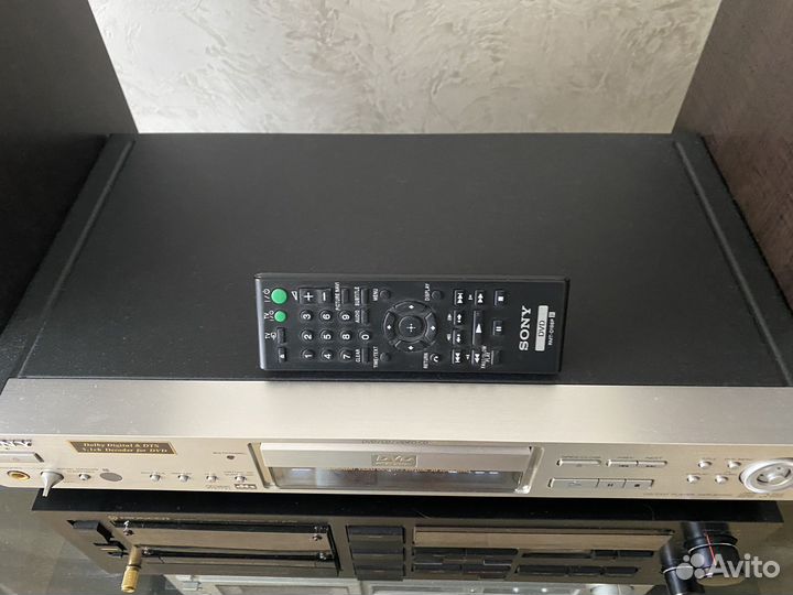 DVD плеер Sony dvp s735d