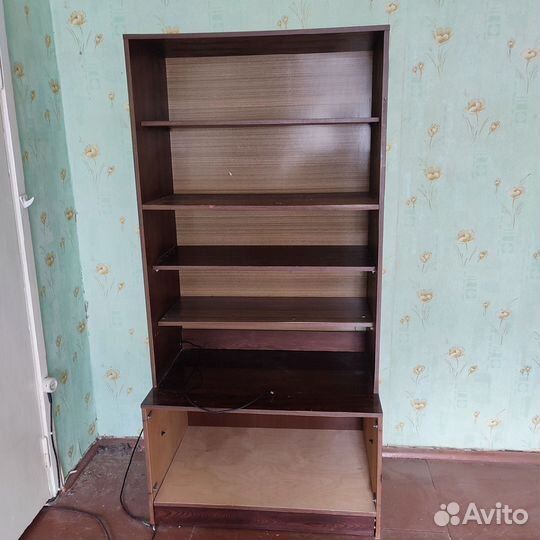 Книжные полки