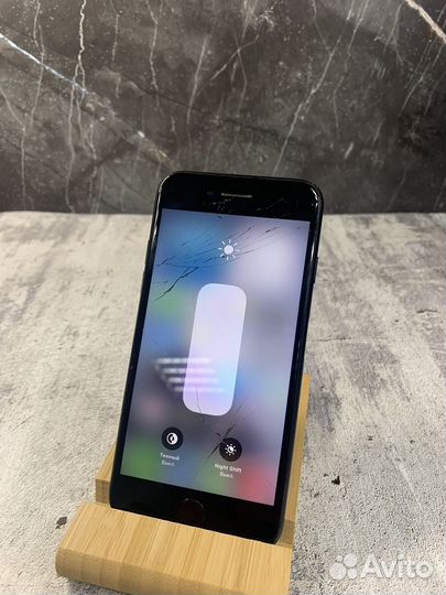 iPhone 7, 32 ГБ