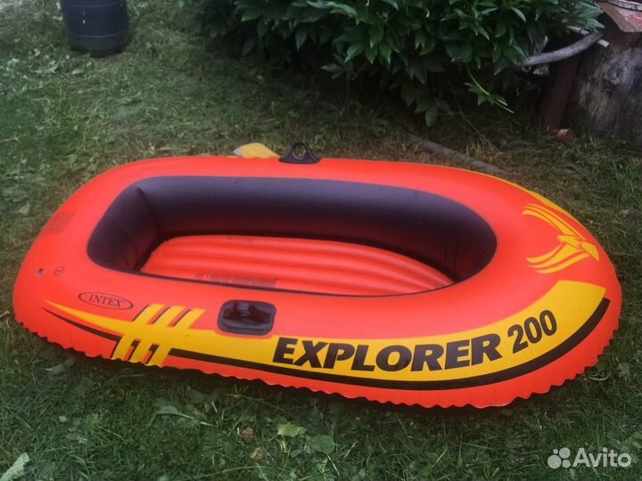 Надувная лодка Explorer 200 + Рюкзак