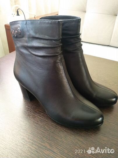 Ботинки женские демисезонные р. 37 герда новые