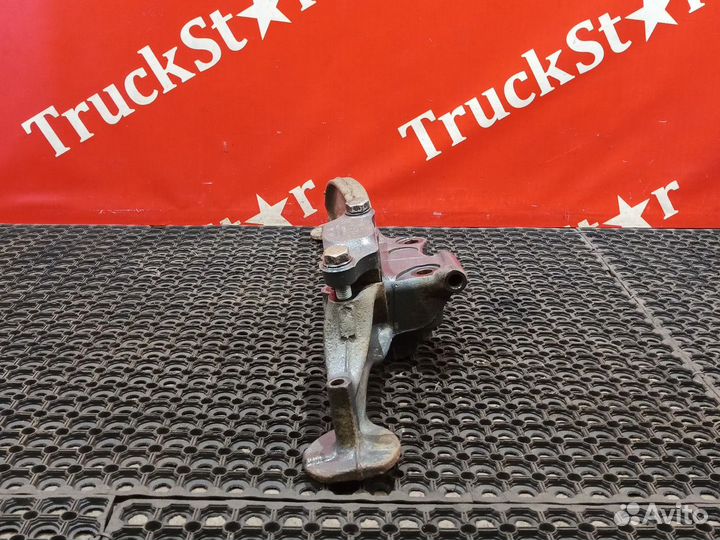 Кронштейн пневморессоры правый 2020г. Daf XF106