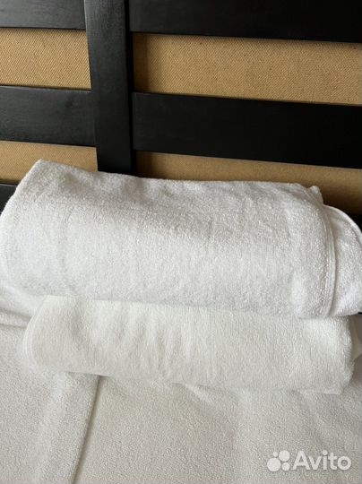 Махровые полотенца новые