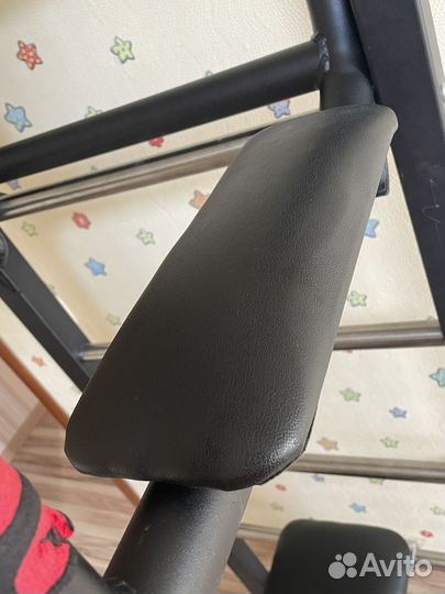 Шведская стенка со скамьей и брусьями