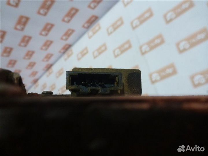 Мотор стеклоочистителя задний Skoda Felicia 6U1