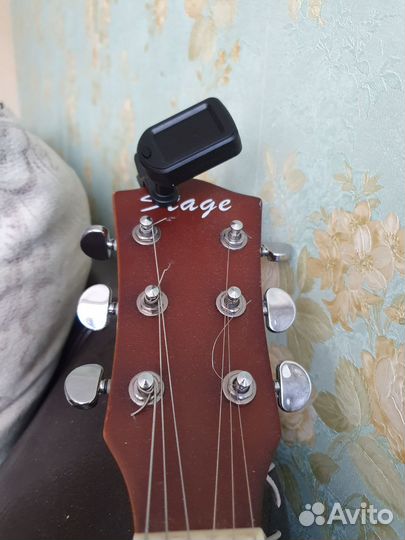 Трансаккустическая гитара