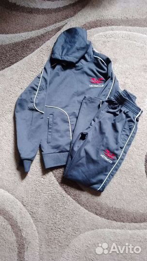 Спортивный костюм