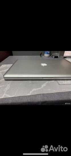 Macbook pro 17 2011