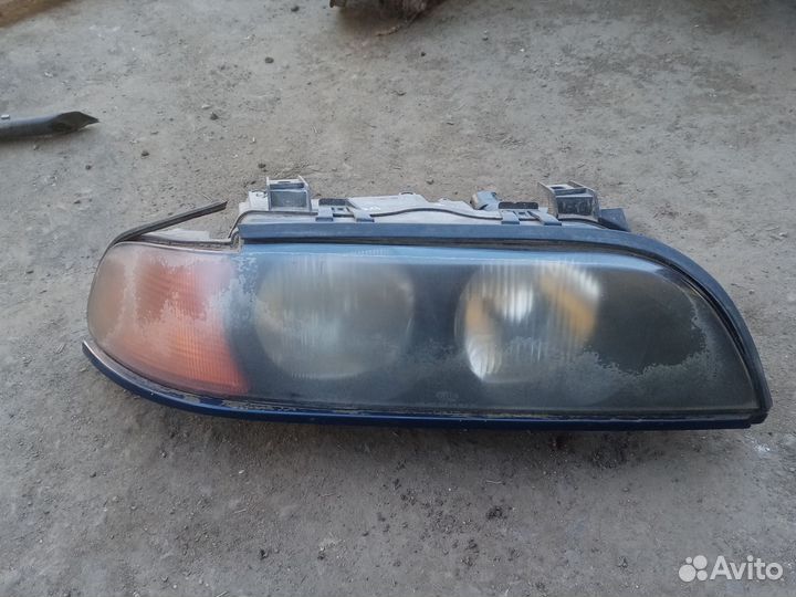 Фара правая BMW 5 E39