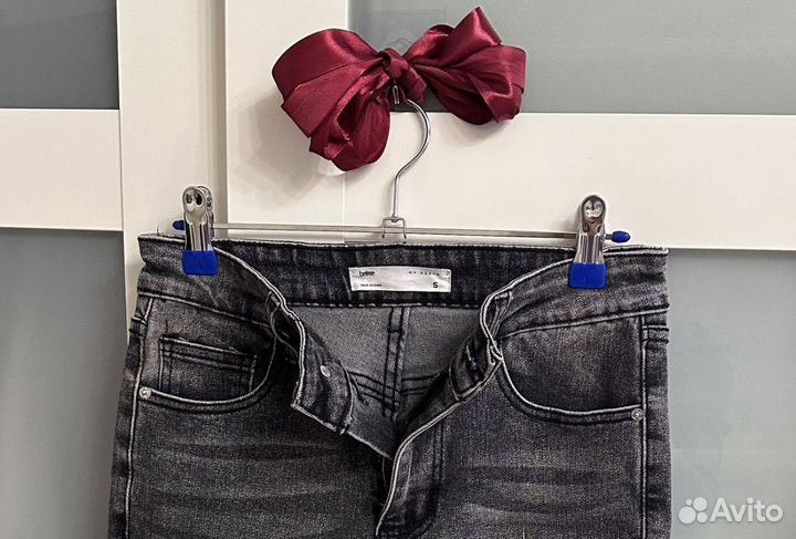 Джинсы с разрезами befree