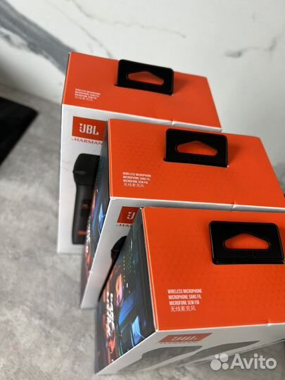 Микрофон беспроводной jbl