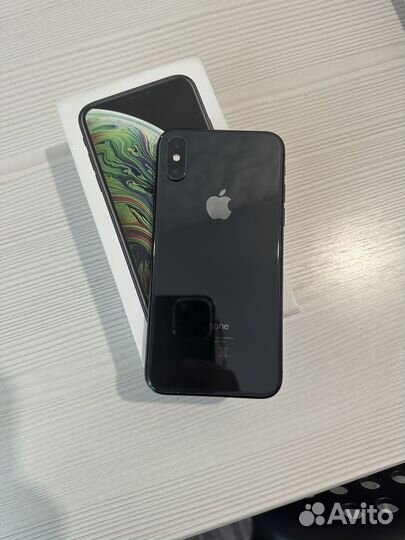 iPhone Xs, 64 ГБ